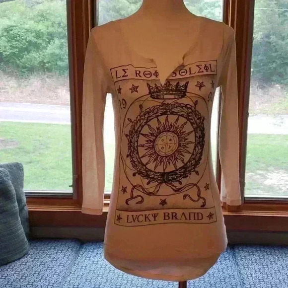 🌸$5 Lucky Brand top - Picture 1 of 3